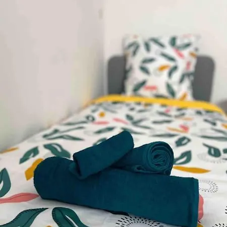 Cosy Proche Paris Appartement *